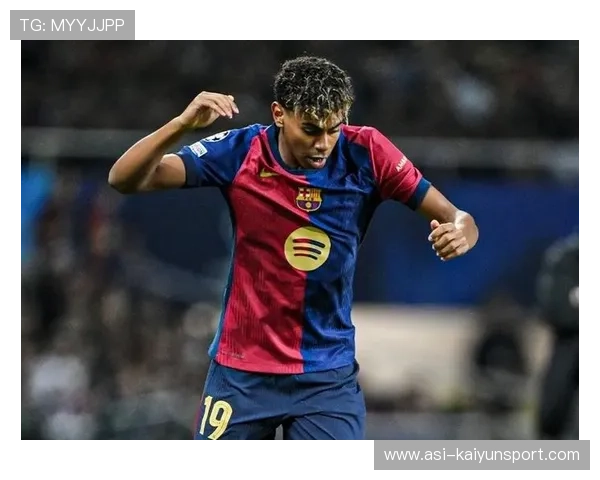 巴萨核心续约中,巴萨核心续约中锋是谁