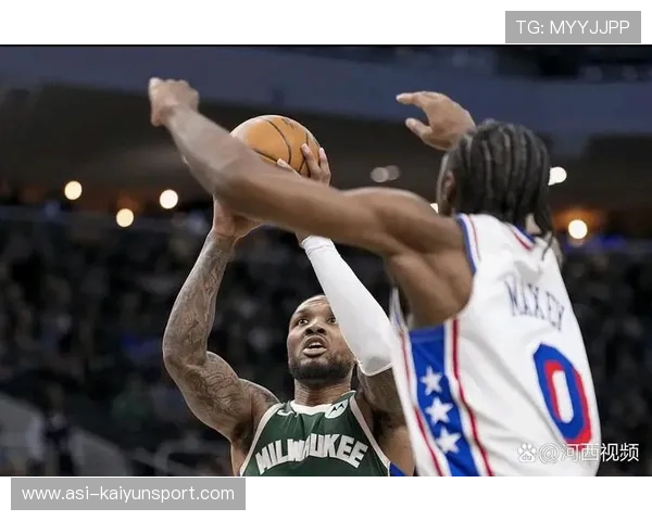 雄鹿利拉德强强对话前夜引关注——NBA焦点之夜即将开启 雄鹿利拉德强强对话前夜引关注——NBA焦点之夜即将开启