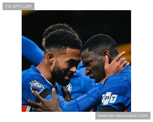 足坛悲喜夜！40岁C罗双响 绝杀 5大豪门集体飘红，c罗系列足球