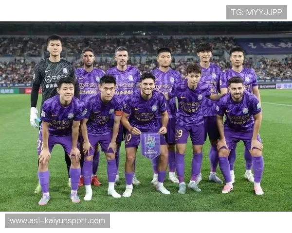 天津津门虎边后卫套上助攻,低平球横扫门前险些进网 天津津门虎边后卫套上助攻,低平球横扫门前险些进网