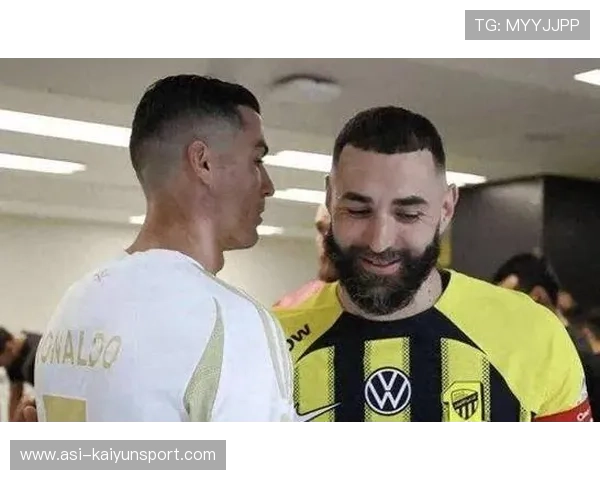 本泽马沙特新月大胜,锋线如同火山爆发 本泽马沙特新月大胜,锋线如同火山爆发